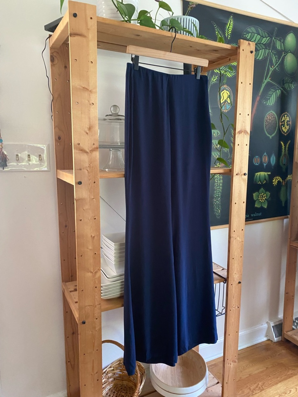 Tuckernuck Navy Blue Viscose Charmeuse Moore Wide Leg Pant Medium - Picture 15 of 15